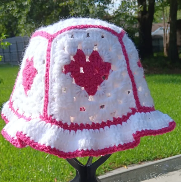 Handmade Crochet Heart Granny Square Bucket Hat - Picture 5 of 5